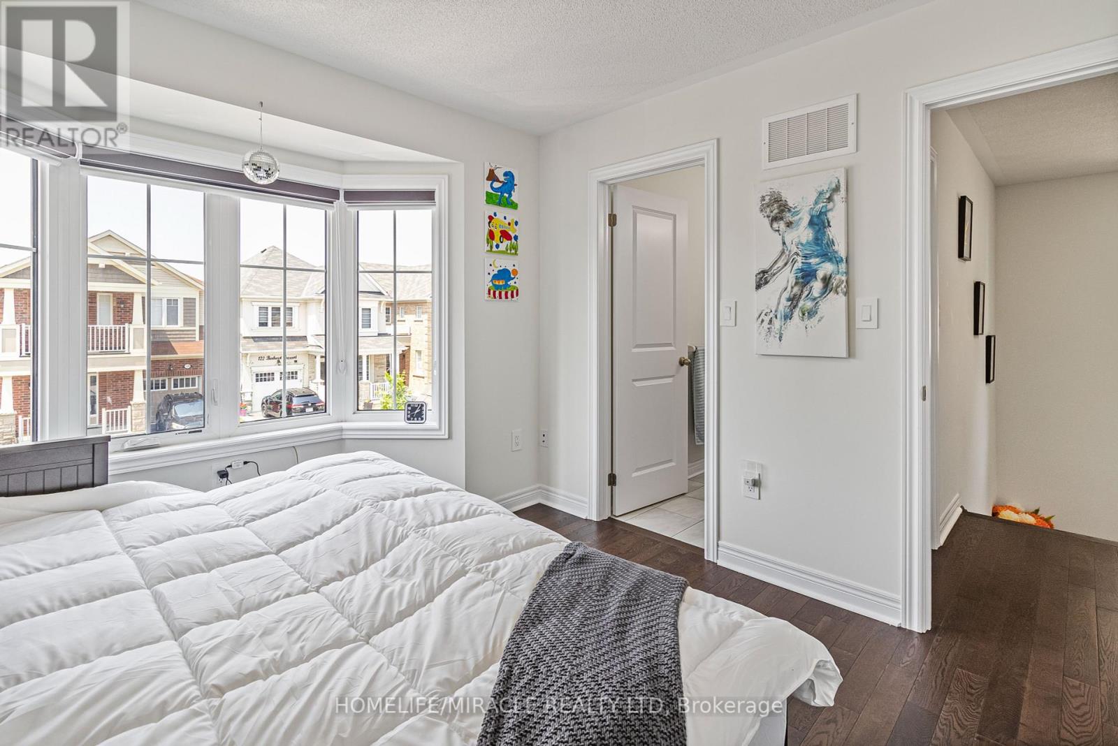 99 Benhurst Crescent, Brampton, Ontario  L7A 5A4 - Photo 28 - W12217320