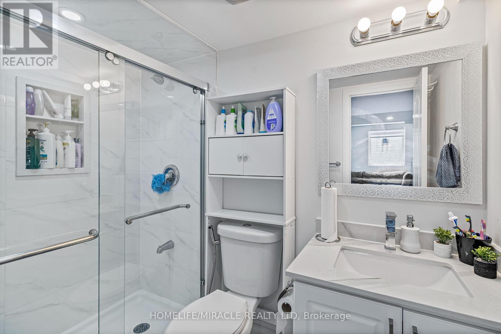 99 Benhurst Crescent, Brampton, Ontario  L7A 5A4 - Photo 41 - W12217320