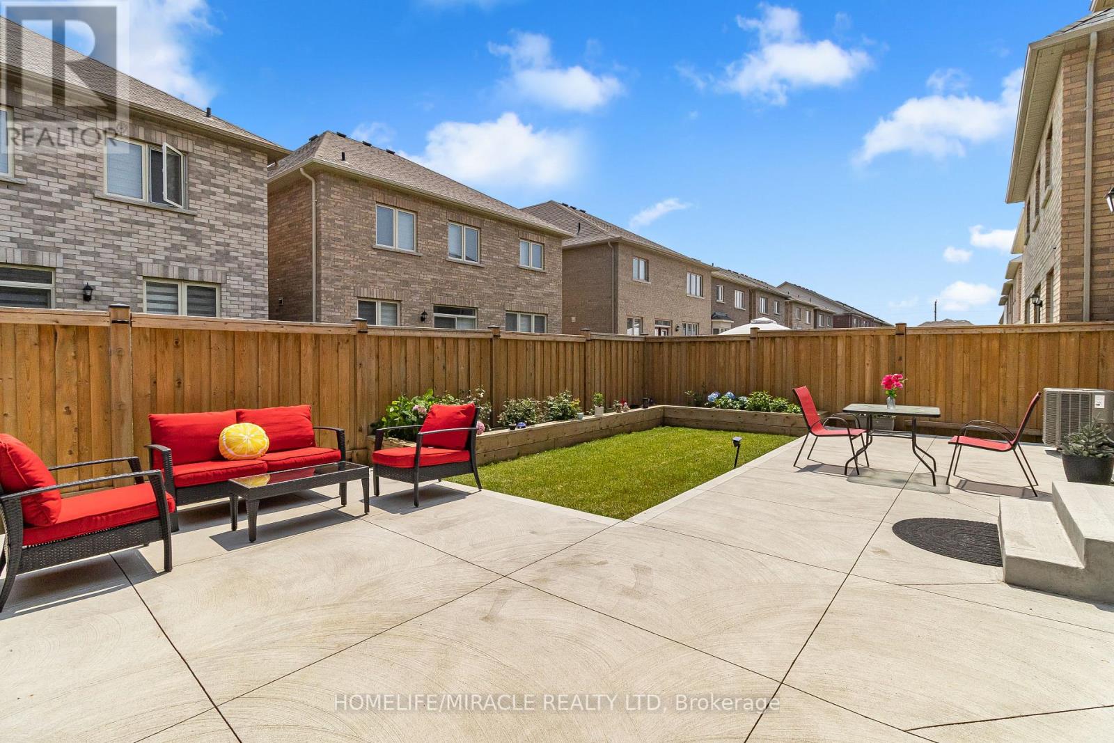 99 Benhurst Crescent, Brampton, Ontario  L7A 5A4 - Photo 46 - W12217320