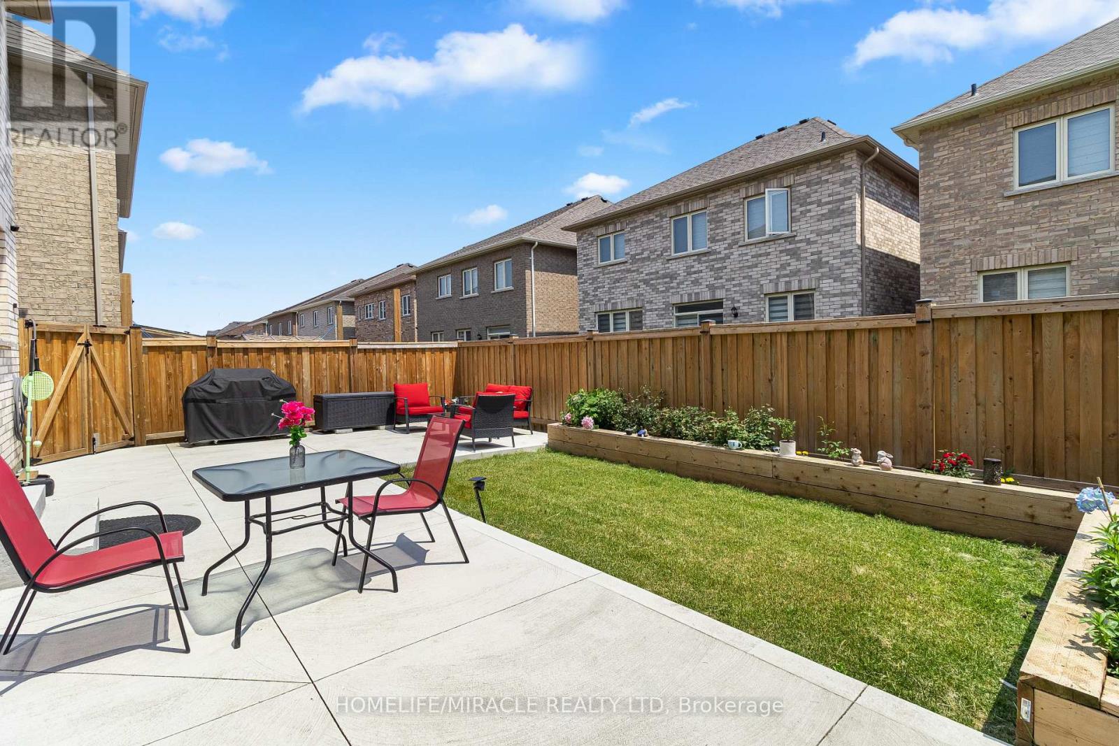 99 Benhurst Crescent, Brampton, Ontario  L7A 5A4 - Photo 47 - W12217320