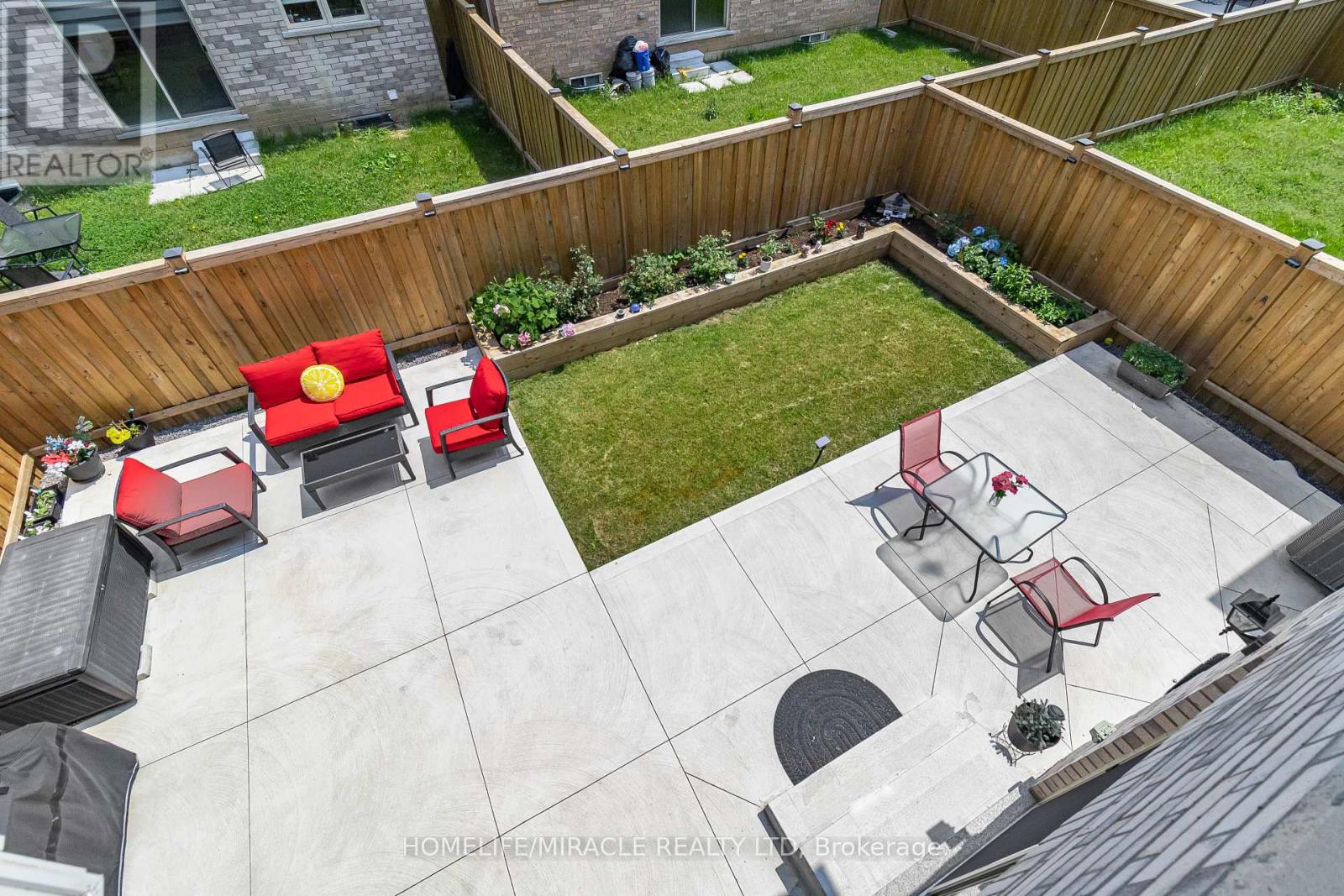 99 Benhurst Crescent, Brampton, Ontario  L7A 5A4 - Photo 48 - W12217320