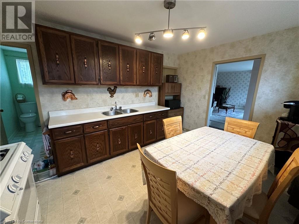 44 Woodhouse Avenue, Port Dover, Ontario  N0A 1N8 - Photo 10 - 40740410