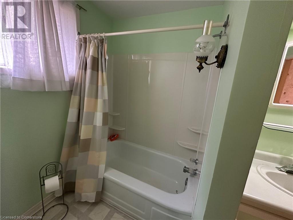 44 Woodhouse Avenue, Port Dover, Ontario  N0A 1N8 - Photo 12 - 40740410