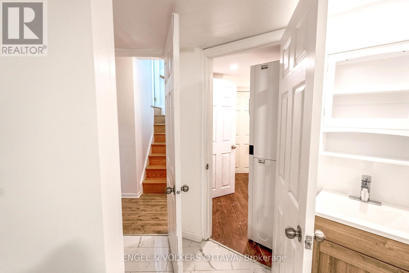 34 Baton Court, Ottawa, Ontario  K2L 4C8 - Photo 22 - X12218481
