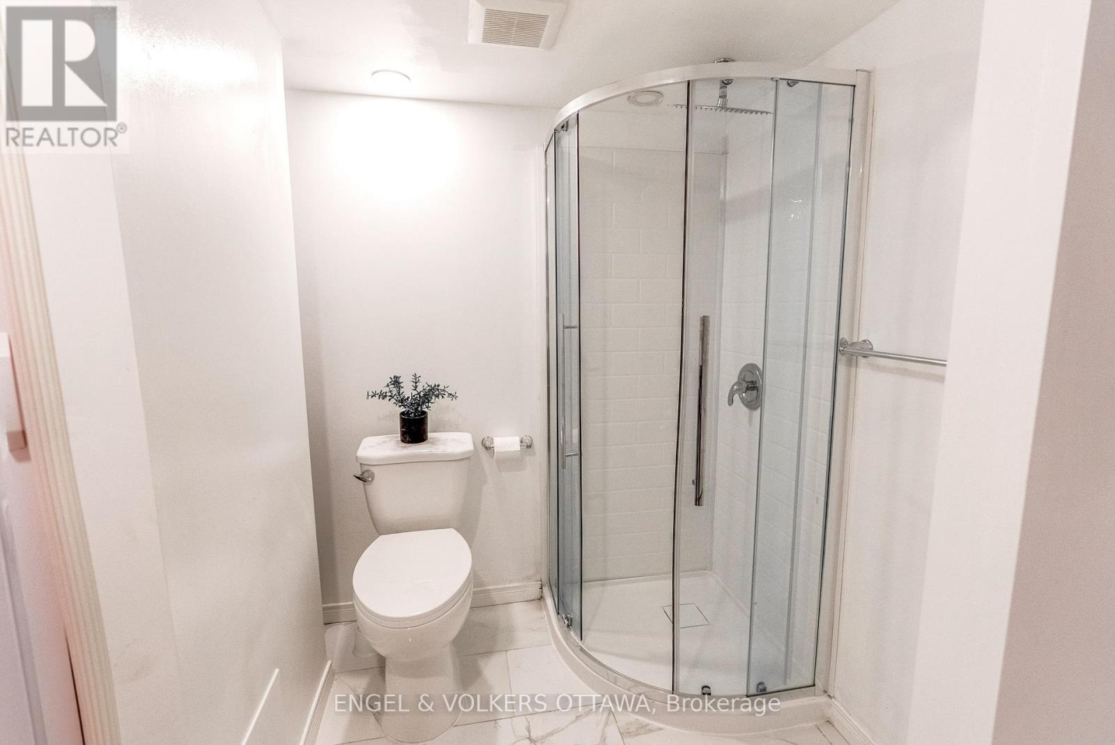 34 Baton Court, Ottawa, Ontario  K2L 4C8 - Photo 26 - X12218481