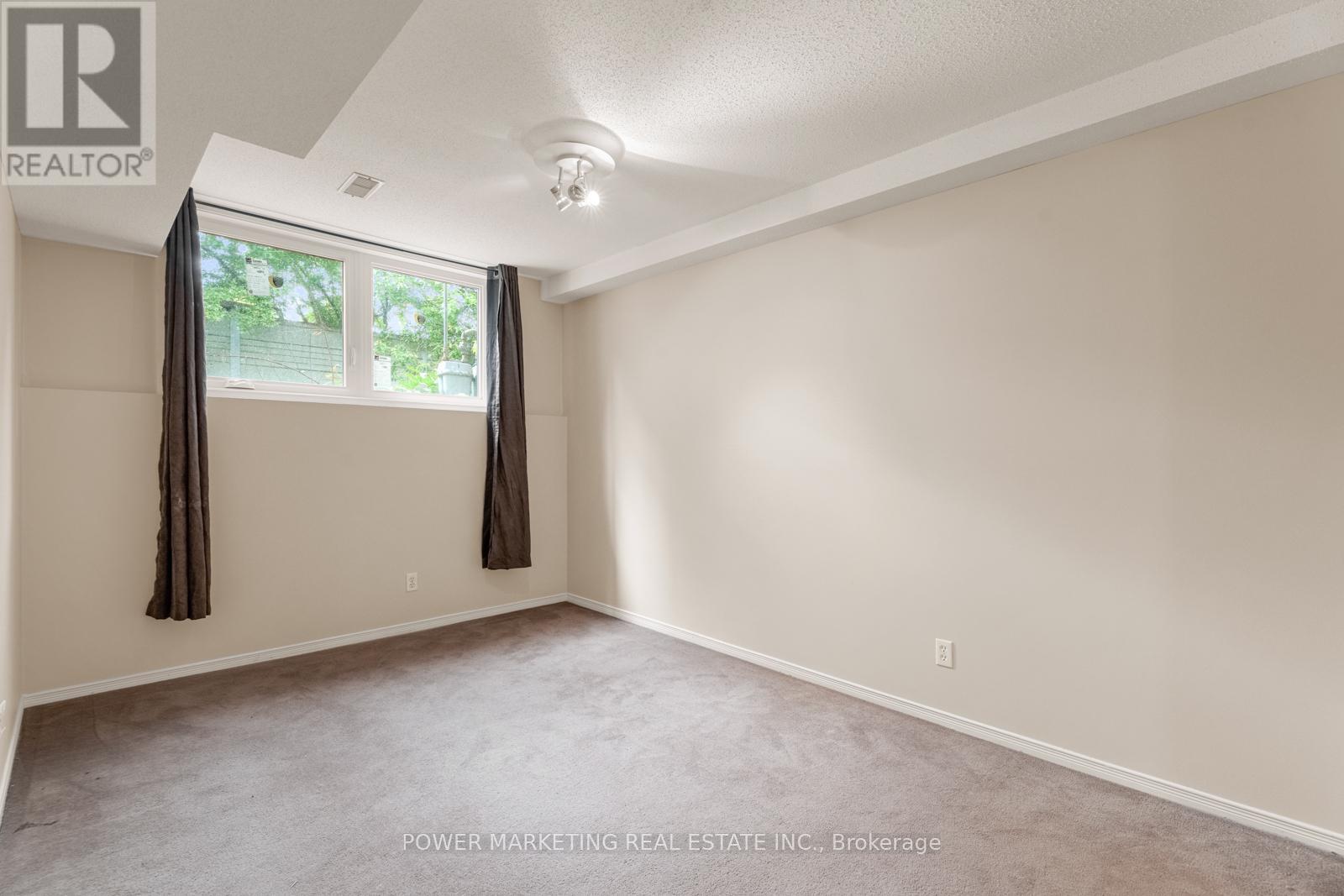 10 - 1701 Blohm Drive, Ottawa, Ontario  K1G 6N6 - Photo 30 - X12218485