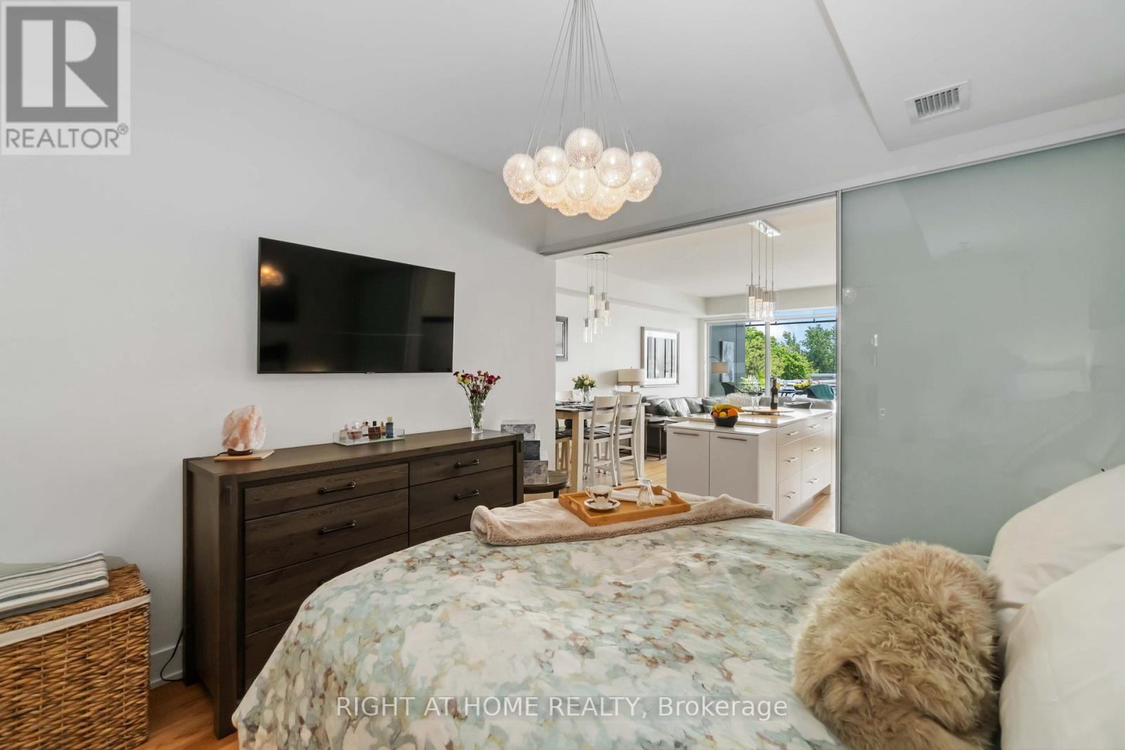 501 - 98 Richmond Road, Ottawa, Ontario  K1Z 0B2 - Photo 21 - X12218511