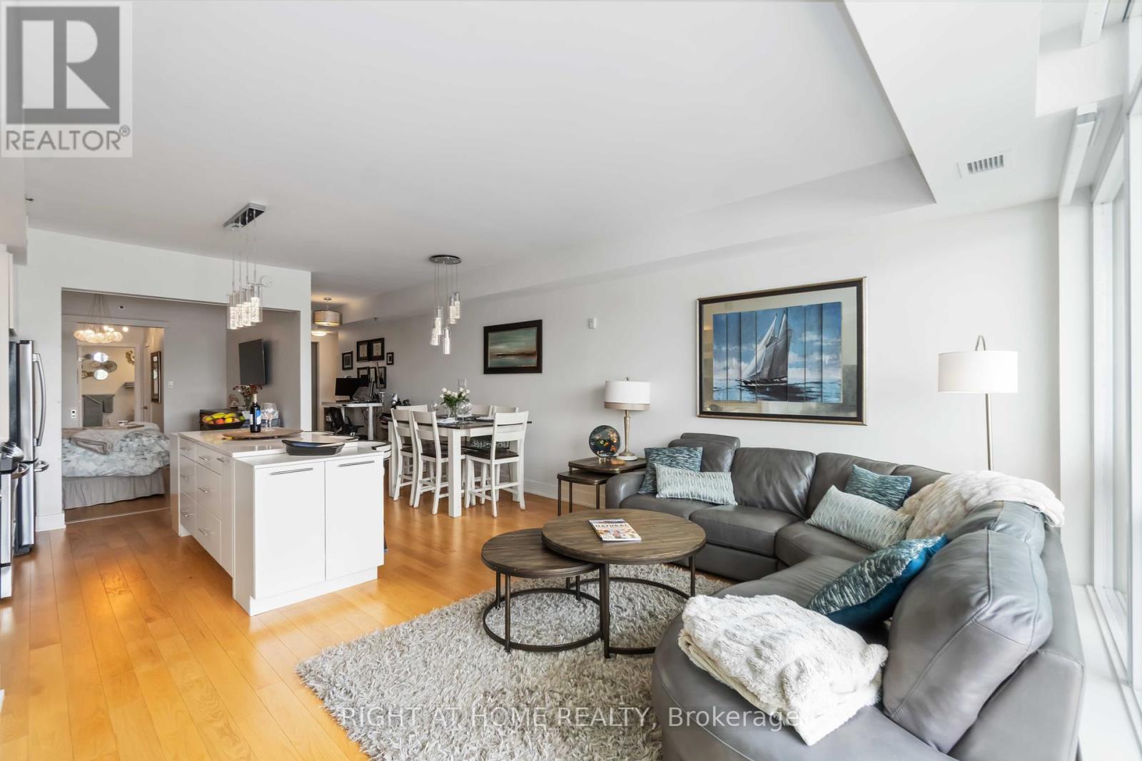 501 - 98 Richmond Road, Ottawa, Ontario  K1Z 0B2 - Photo 8 - X12218511
