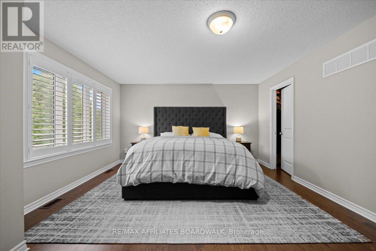 242 Escarpment Crescent, Ottawa, Ontario  K2T 0L6 - Photo 27 - X12218533