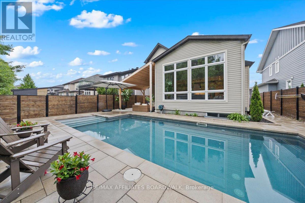 242 Escarpment Crescent, Ottawa, Ontario  K2T 0L6 - Photo 44 - X12218533