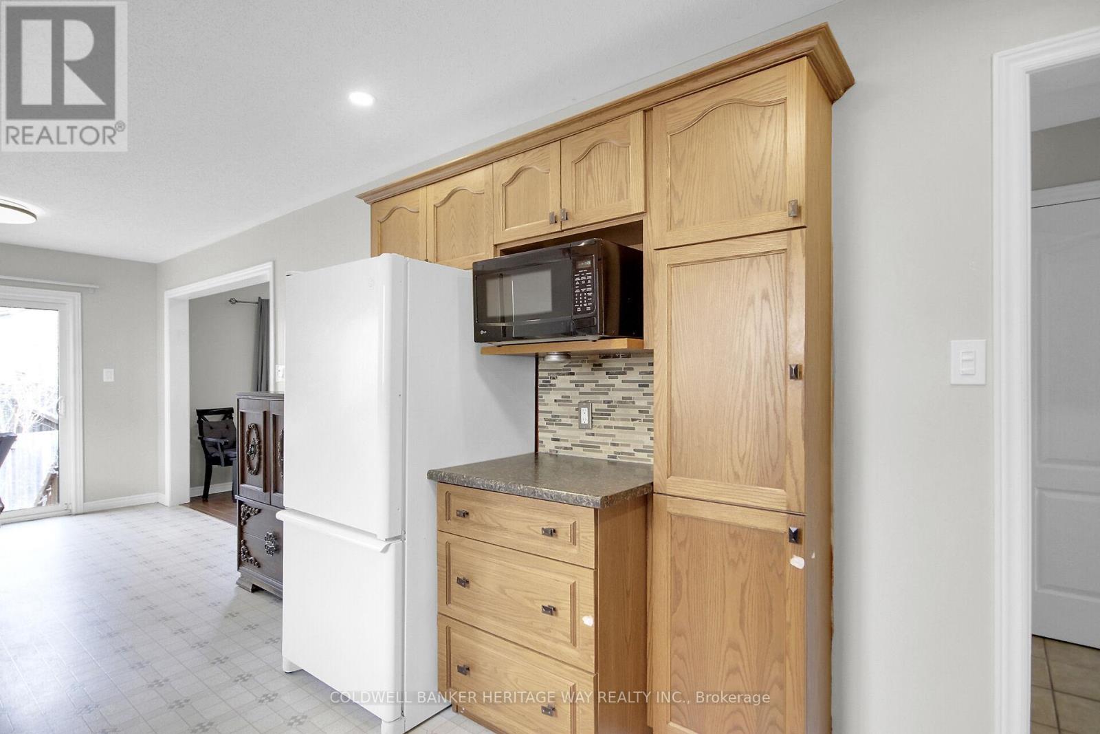 523 Joseph Street, Carleton Place, Ontario  K7C 4T9 - Photo 7 - X12218537