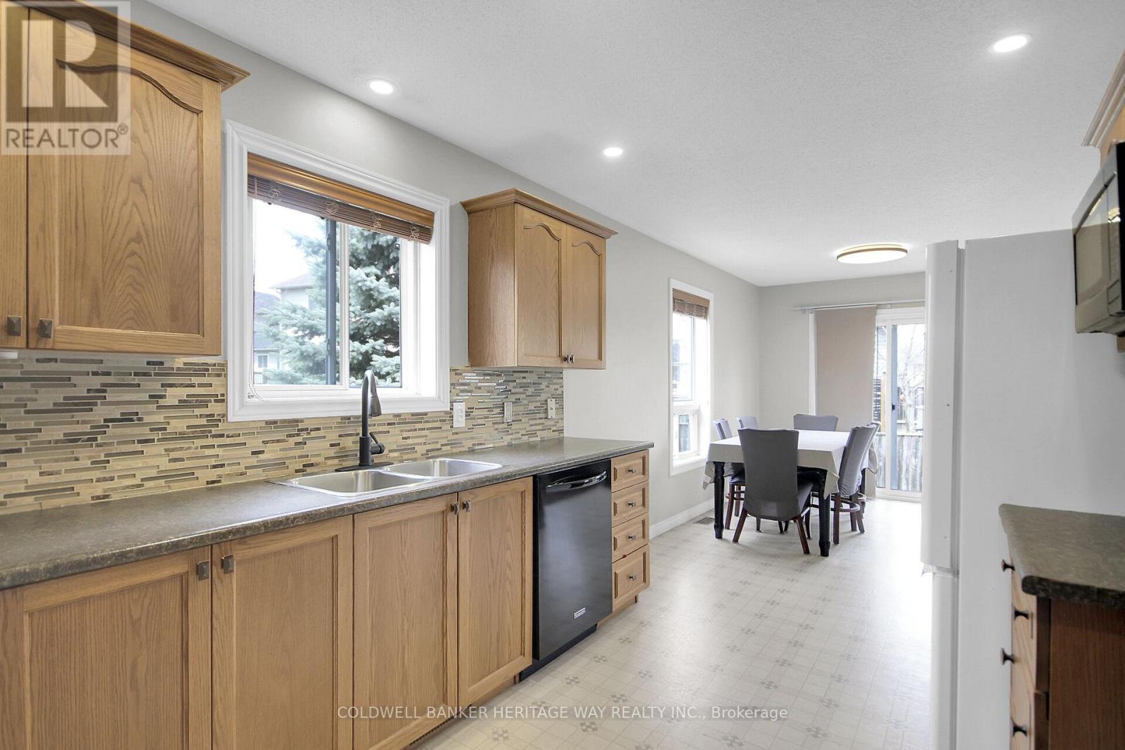 523 Joseph Street, Carleton Place, Ontario  K7C 4T9 - Photo 8 - X12218537