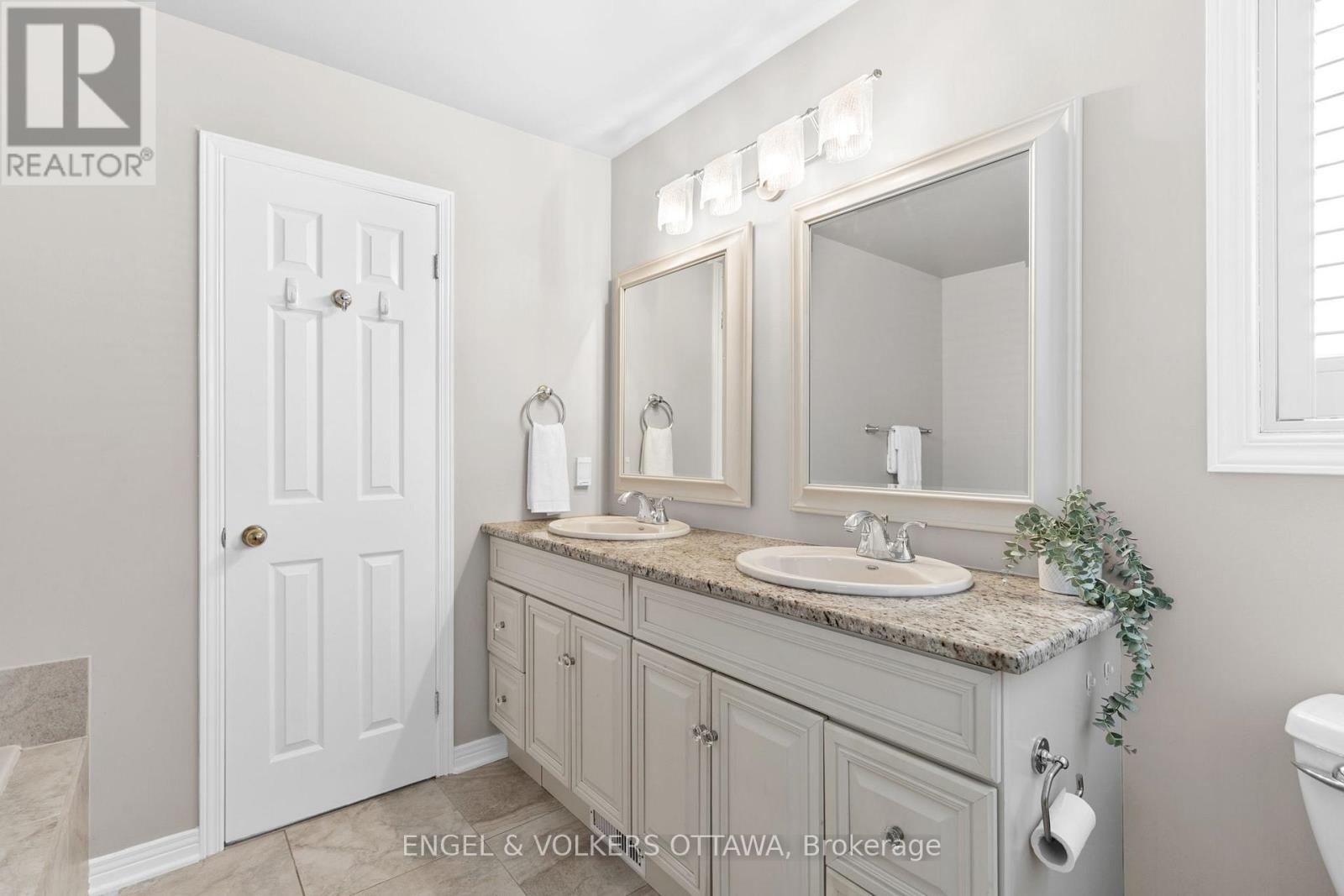 45 Townsend Drive, Ottawa, Ontario  K2J 2T8 - Photo 30 - X12218551