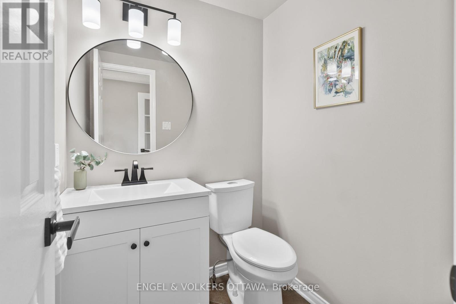 45 Townsend Drive, Ottawa, Ontario  K2J 2T8 - Photo 4 - X12218551