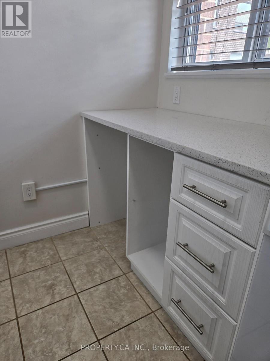 107 - 10 Muirhead Road, Toronto, Ontario  M2J 4P9 - Photo 21 - C12200264
