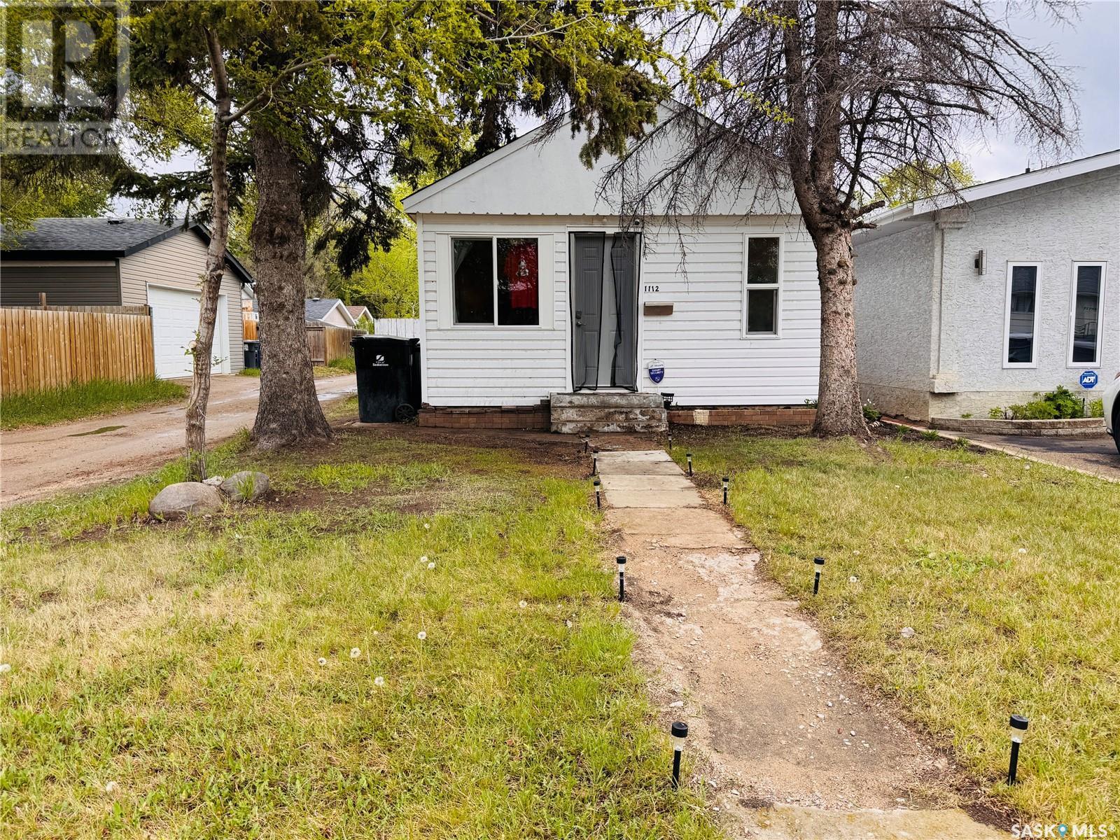 Property at 1112 N AVENUE S image 1