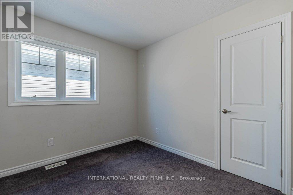 135 Knight Street, New Tecumseth, Ontario  L9R 0R5 - Photo 23 - N12216482