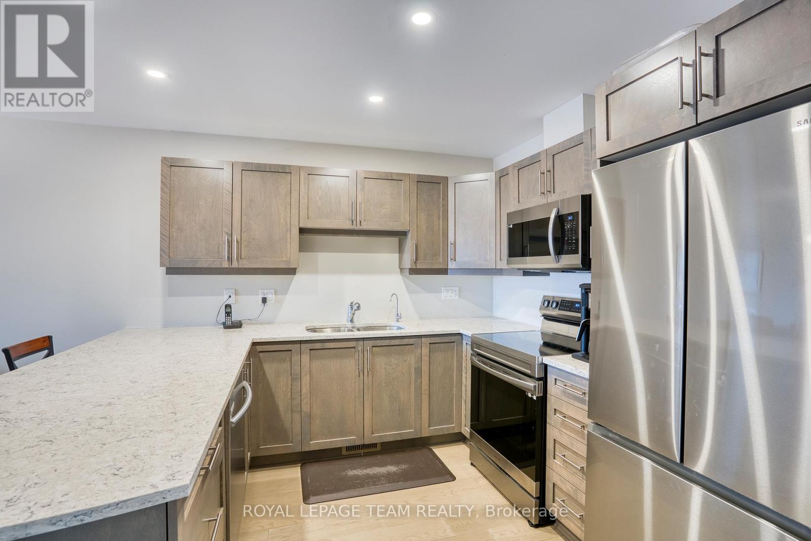 301 Napier Court Nw, Mississippi Mills, Ontario  K0A 1A0 - Photo 8 - X12107164