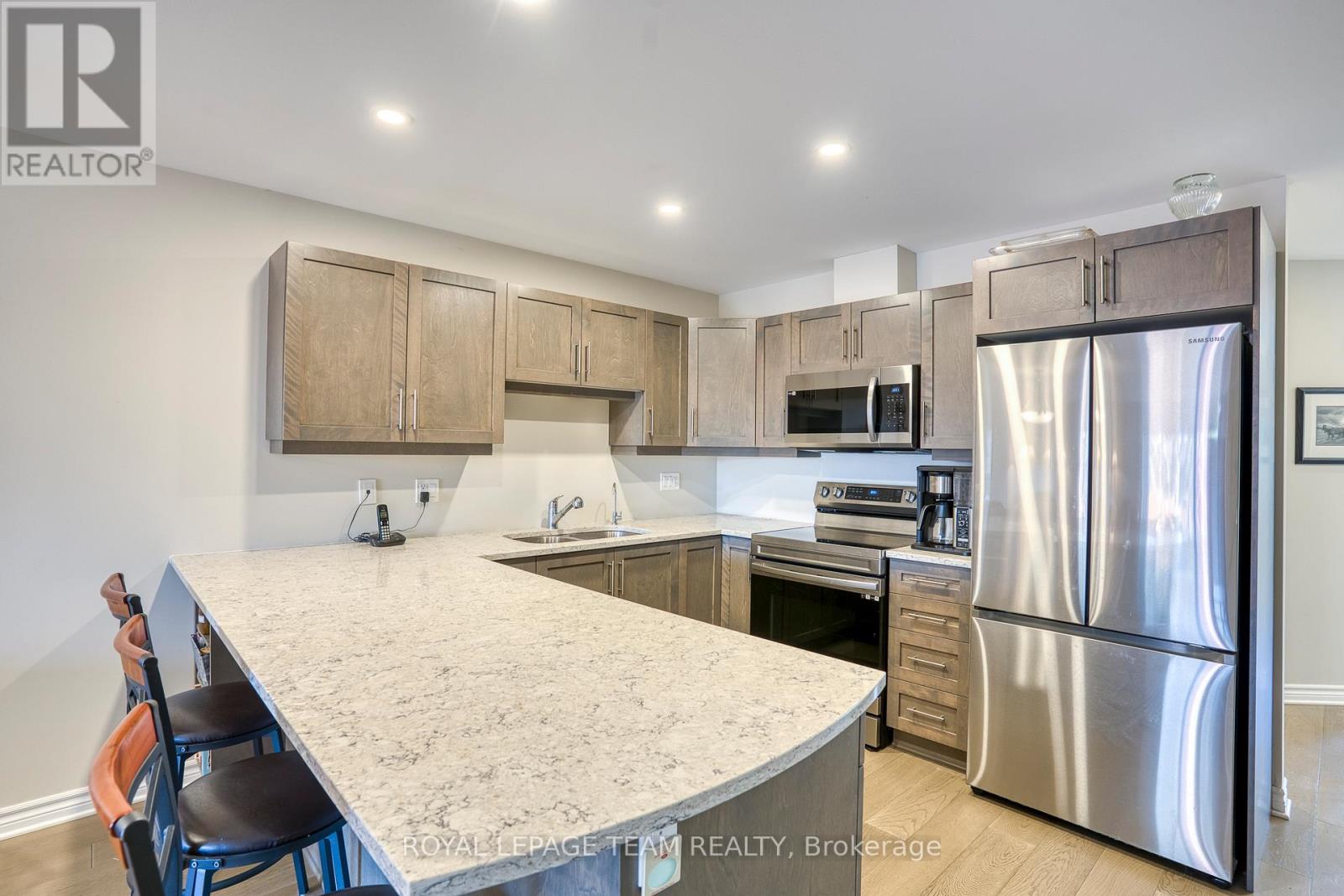 301 Napier Court Nw, Mississippi Mills, Ontario  K0A 1A0 - Photo 6 - X12107164