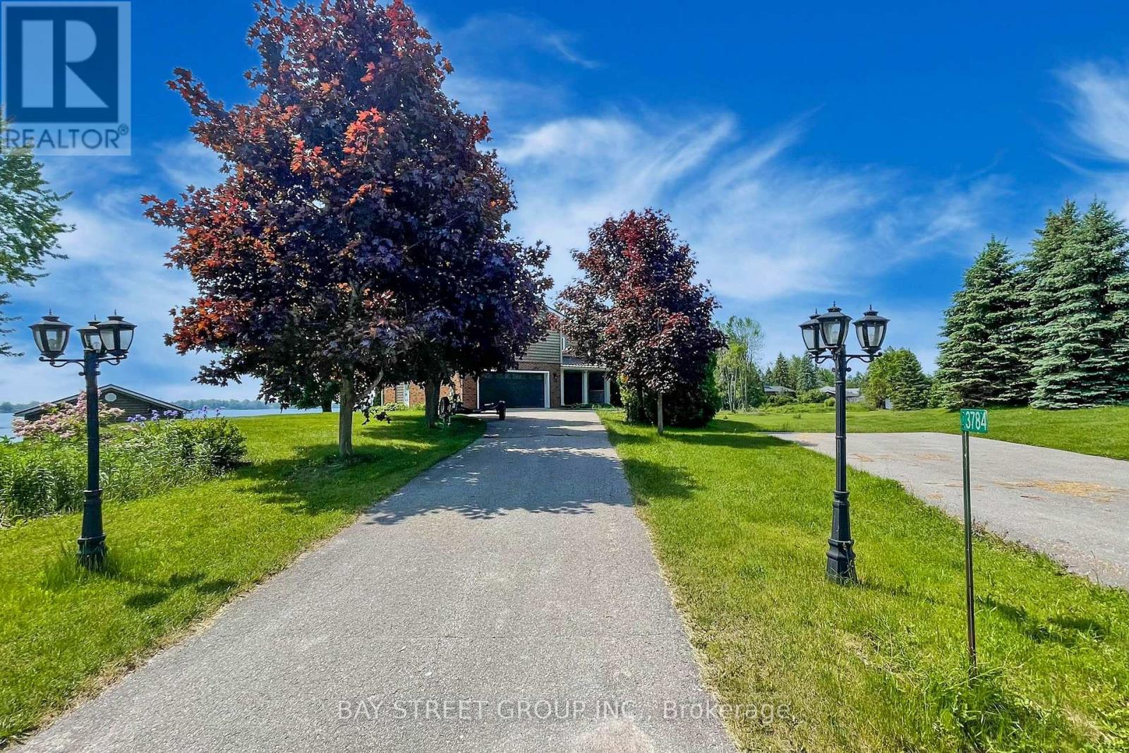 3784 Tuppy Drive, Ramara, Ontario  L3V 6H7 - Photo 2 - S12214912