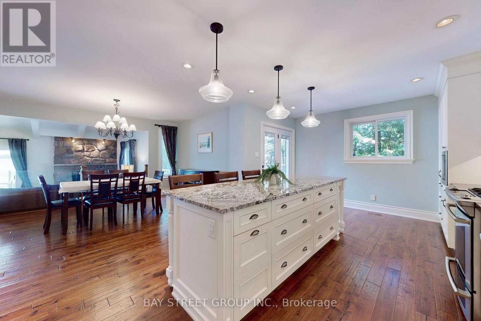 3784 Tuppy Drive, Ramara, Ontario  L3V 6H7 - Photo 4 - S12214912