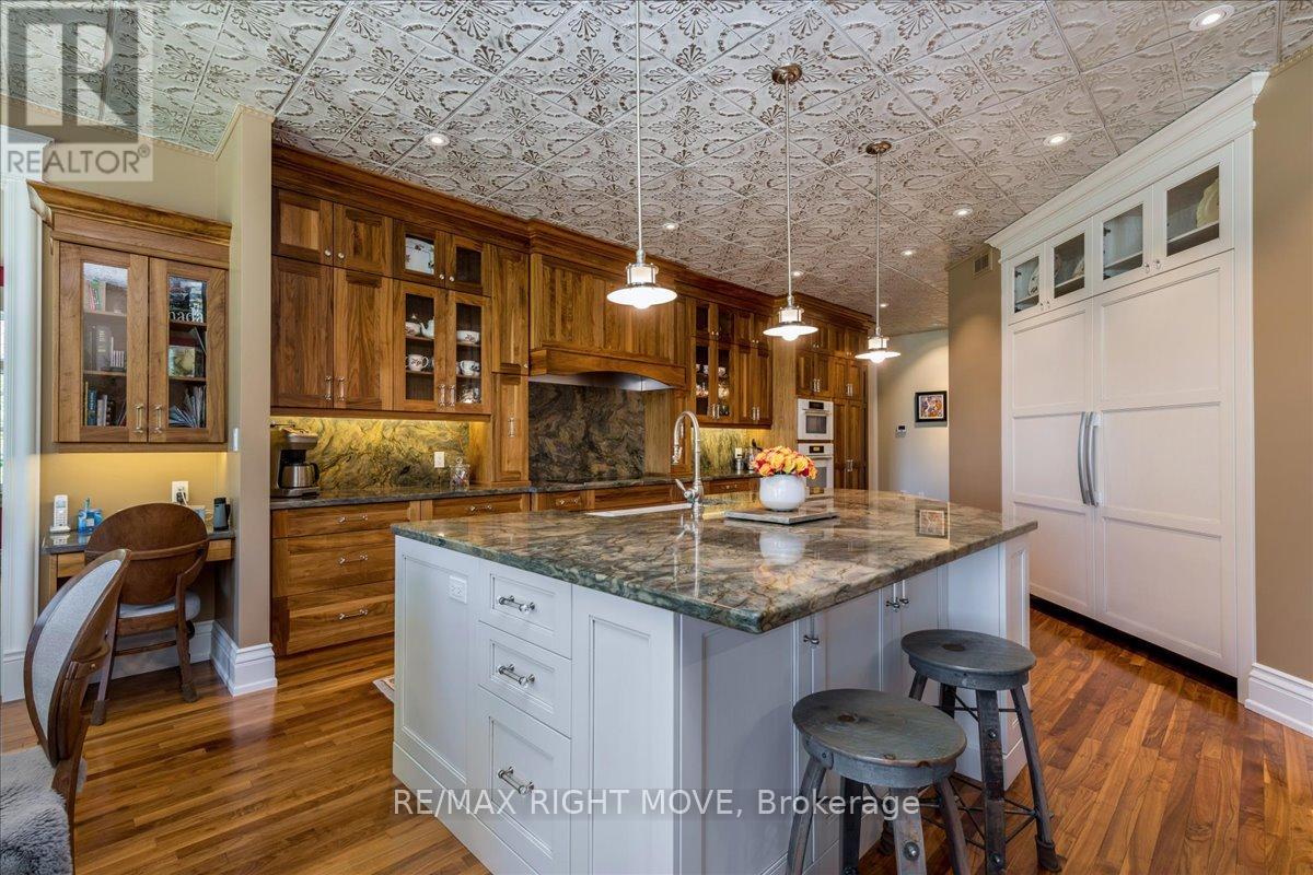 153 Creighton Street S, Ramara (Atherley), Ontario  L3V 0K8 - Photo 8 - S12218246