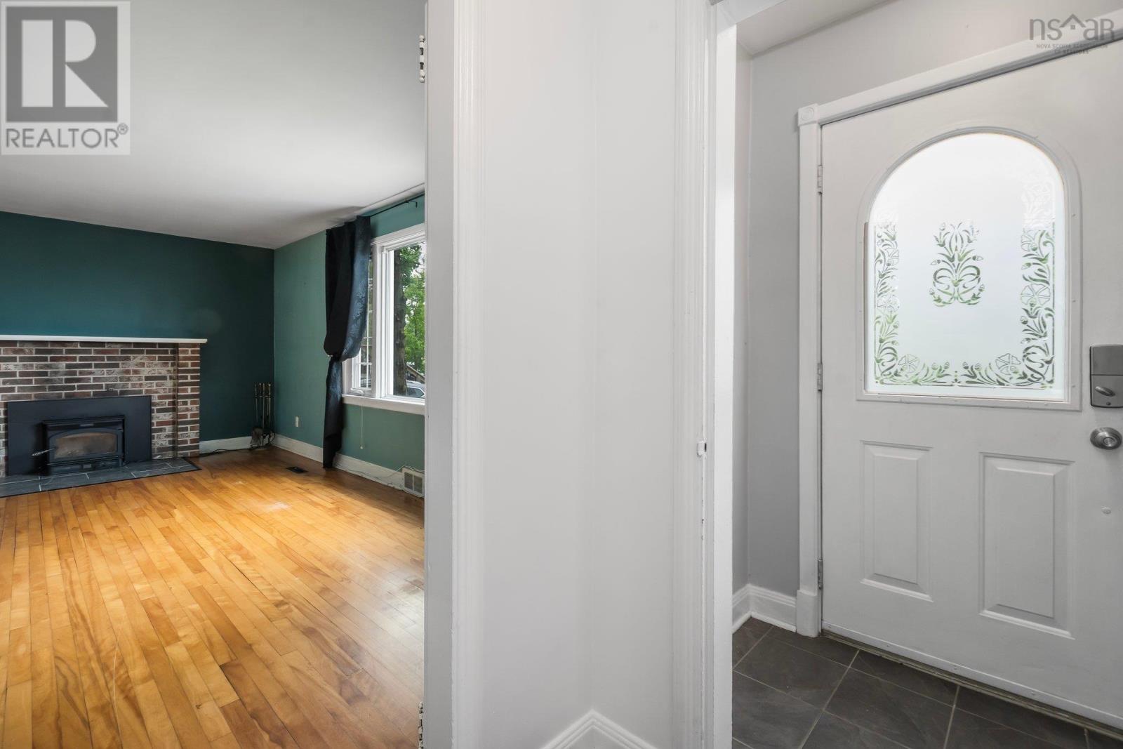 3549-3551 Claremont Street, Halifax, Nova Scotia  B3L 3L9 - Photo 5 - 202514404