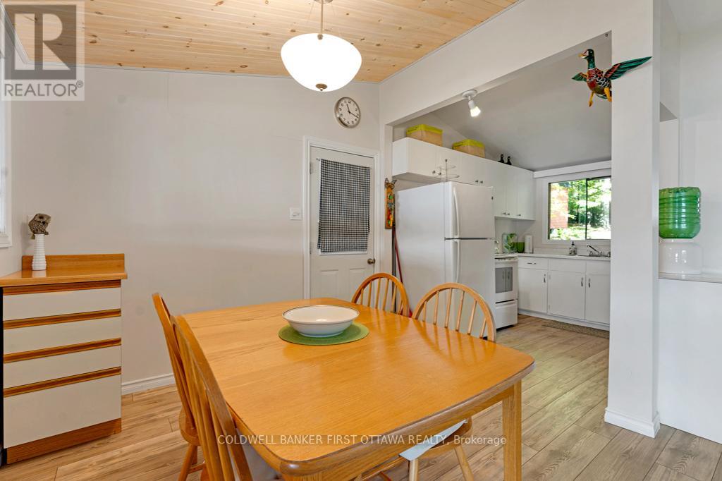 365 Hardwood Ridge Road, Lanark Highlands, Ontario  K0G 1K0 - Photo 15 - X12218641