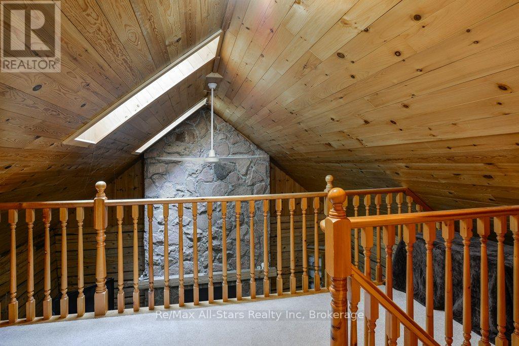 1386 South Portage Road, Lake Of Bays, Ontario  P1H 2J6 - Photo 25 - X12212667