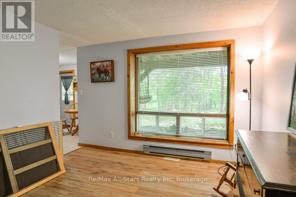 1386 South Portage Road, Lake Of Bays, Ontario  P1H 2J6 - Photo 35 - X12212667