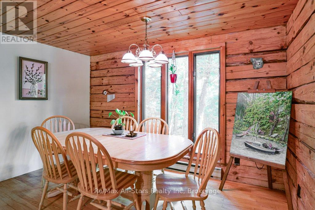 1386 South Portage Road, Lake Of Bays, Ontario  P1H 2J6 - Photo 22 - X12212667
