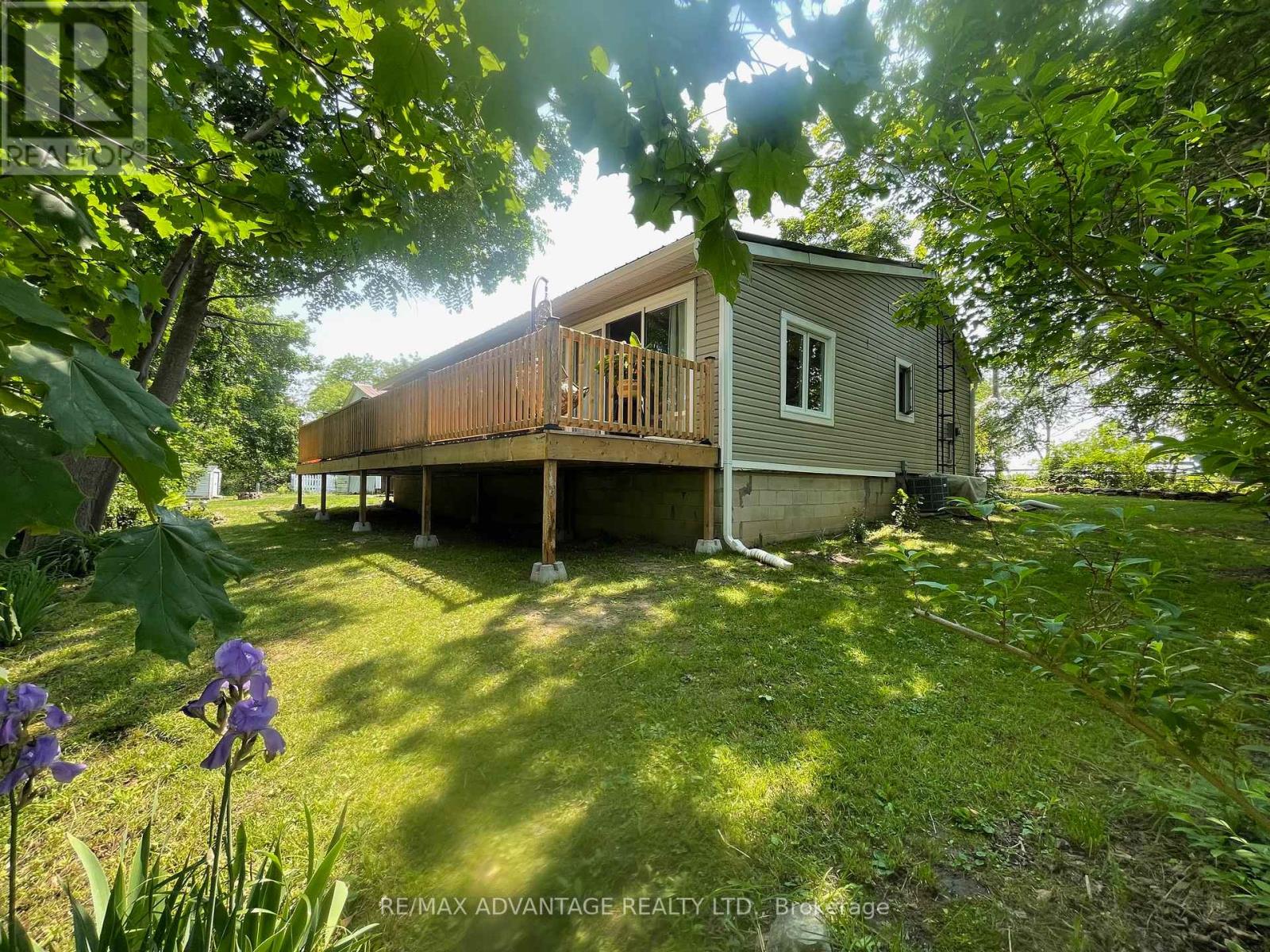 248 Borden Avenue, Central Elgin (Belmont), Ontario  N0L 1B0 - Photo 4 - X12218573