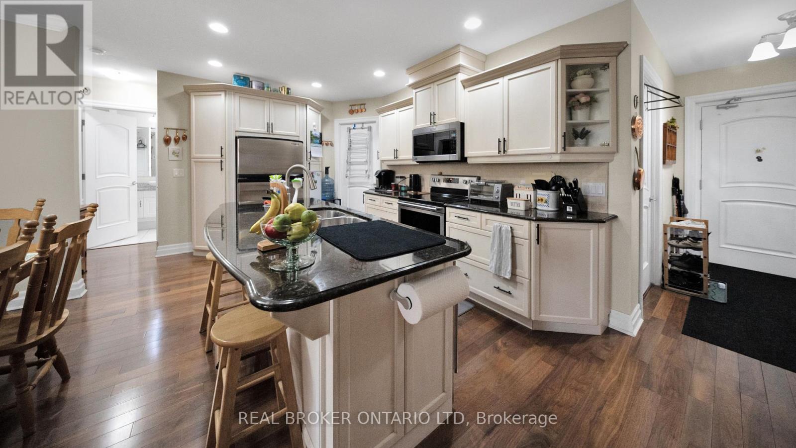 601 - 250 Pall Mall Street, London East (East F), Ontario  N6A 6K3 - Photo 11 - X12218625