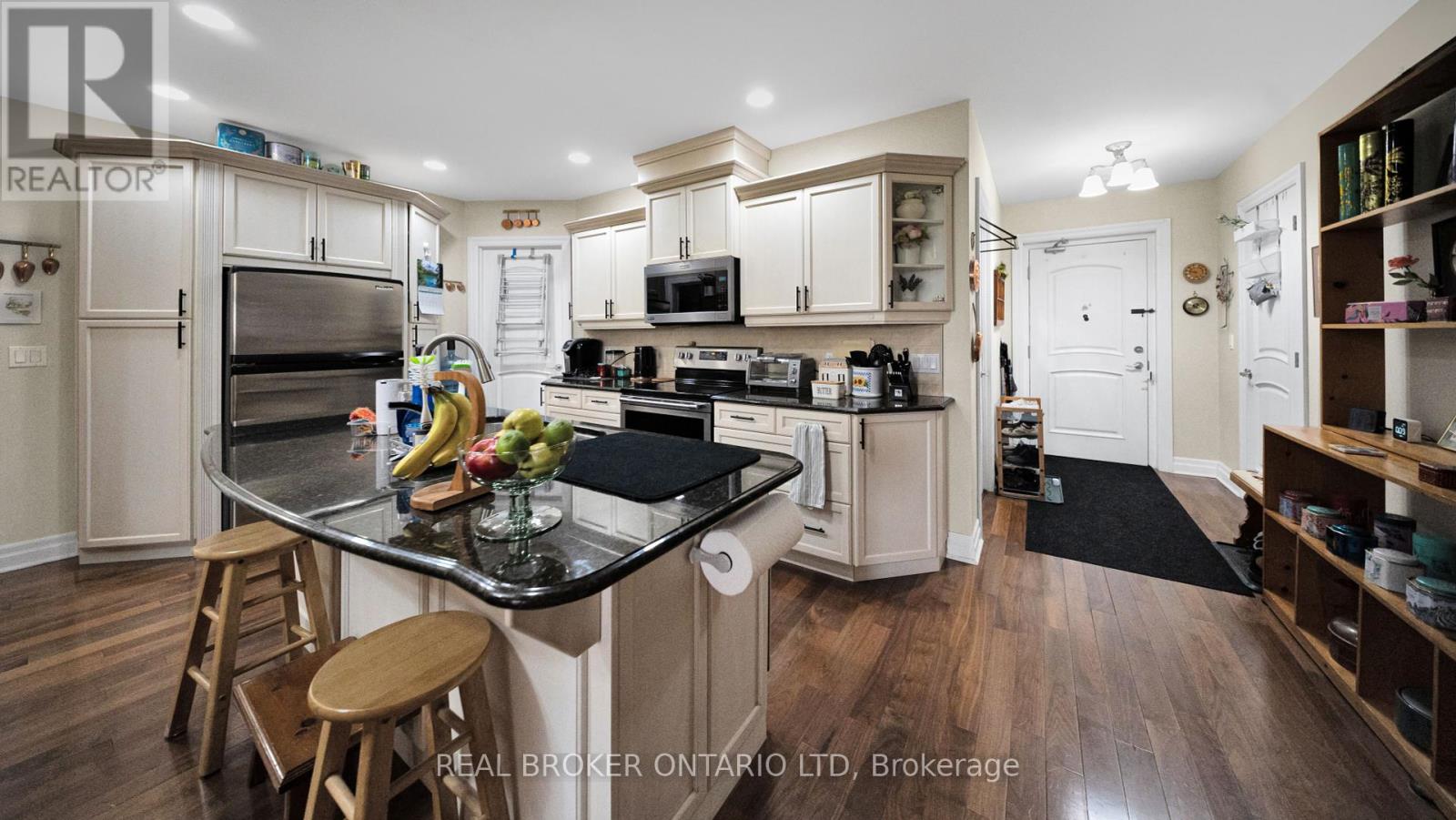 601 - 250 Pall Mall Street, London East (East F), Ontario  N6A 6K3 - Photo 8 - X12218625
