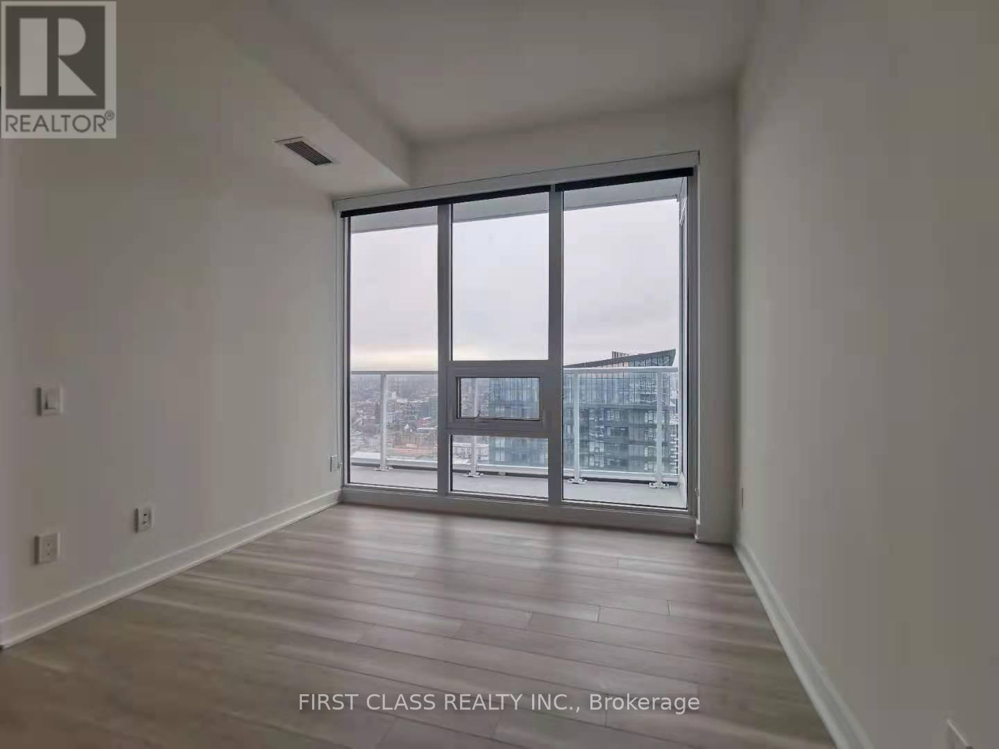 3809 - 17 Bathurst Street, Toronto, Ontario  M5V 1A5 - Photo 4 - C12218480