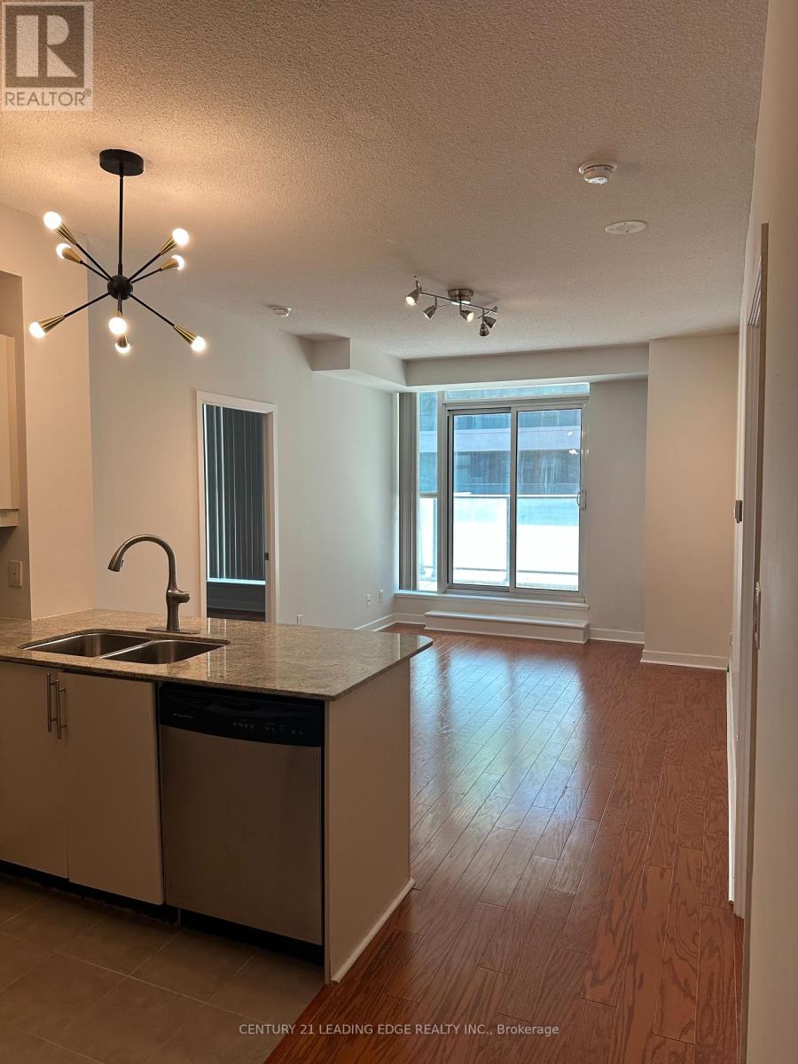 305 - 18 Harbour Street, Toronto, Ontario  M5J 2Z6 - Photo 1 - C12218492