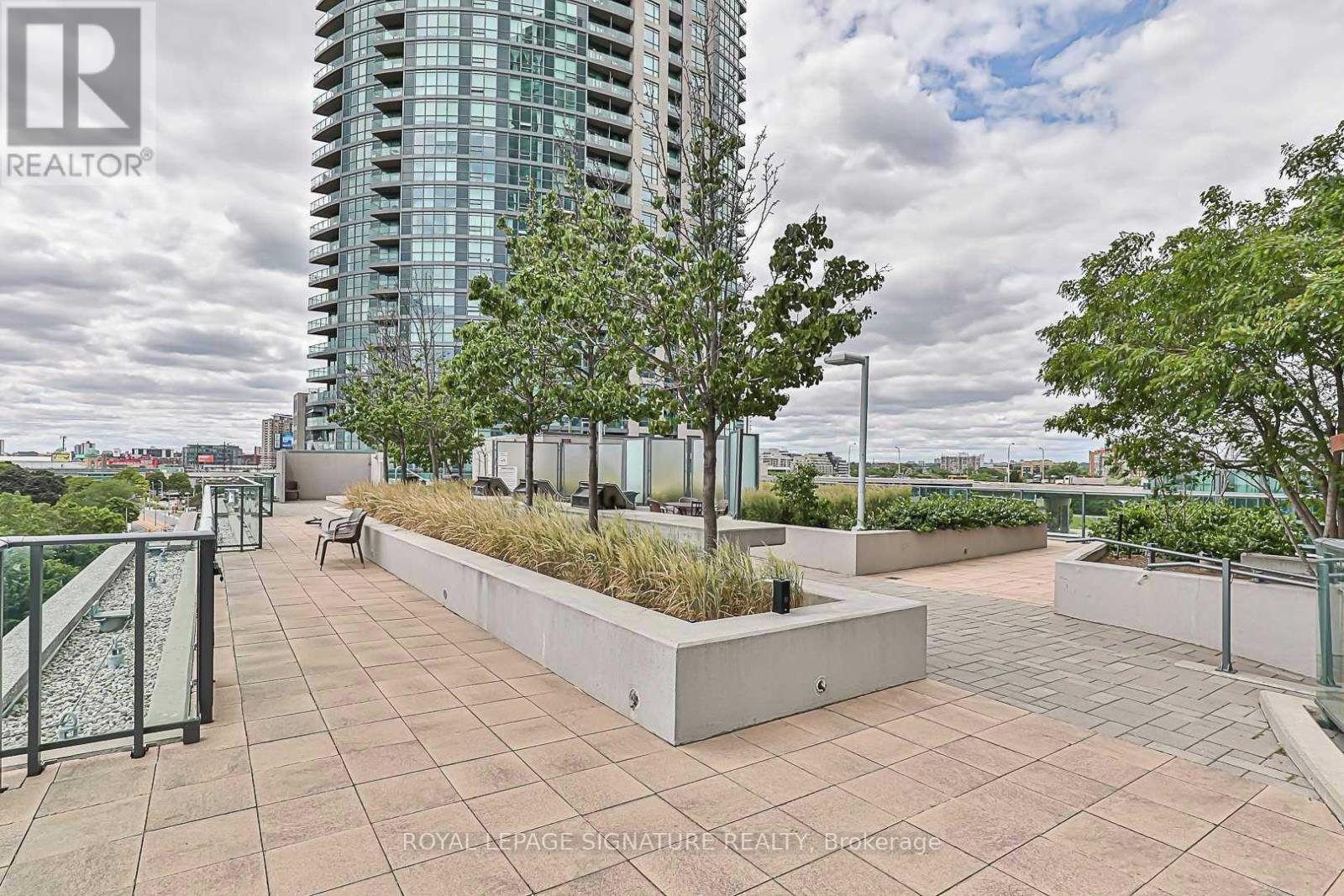 1103 - 215 Fort York Boulevard, Toronto, Ontario  M5V 4A2 - Photo 14 - C12218572