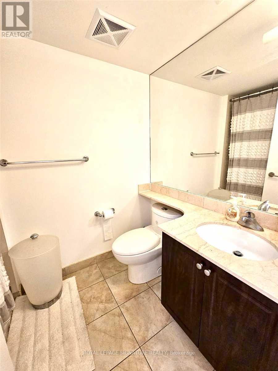 1103 - 215 Fort York Boulevard, Toronto, Ontario  M5V 4A2 - Photo 8 - C12218572