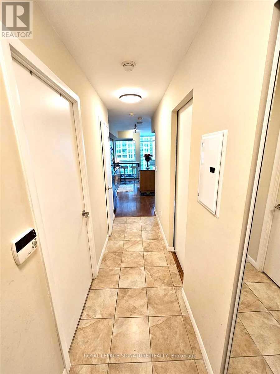 1103 - 215 Fort York Boulevard, Toronto, Ontario  M5V 4A2 - Photo 9 - C12218572