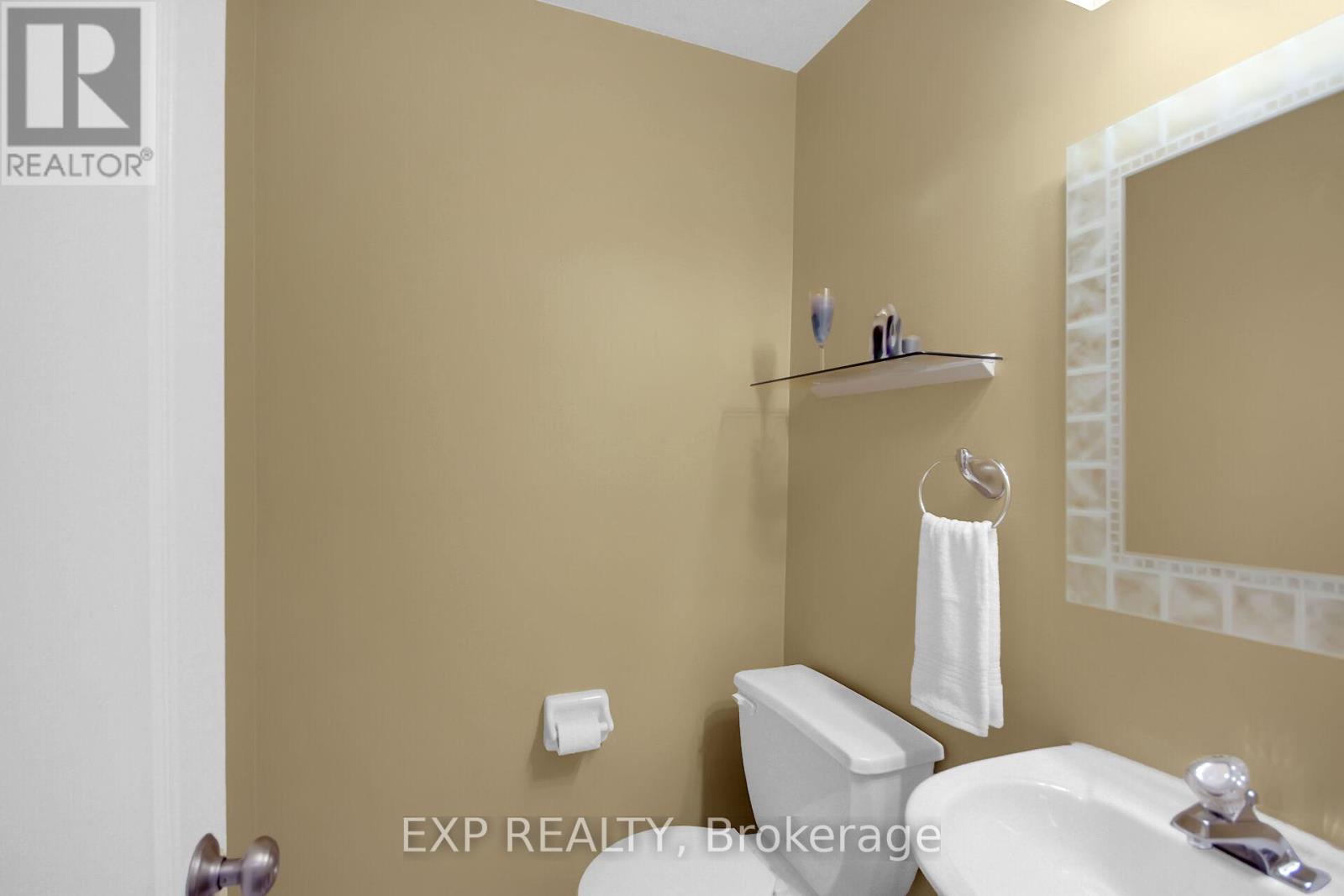 85 Astoria Crescent, Ottawa, Ontario  K2G 6E7 - Photo 5 - X12212525