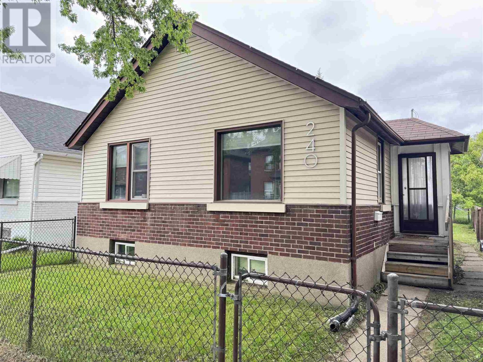Property at 240 McKellar ST S image 1