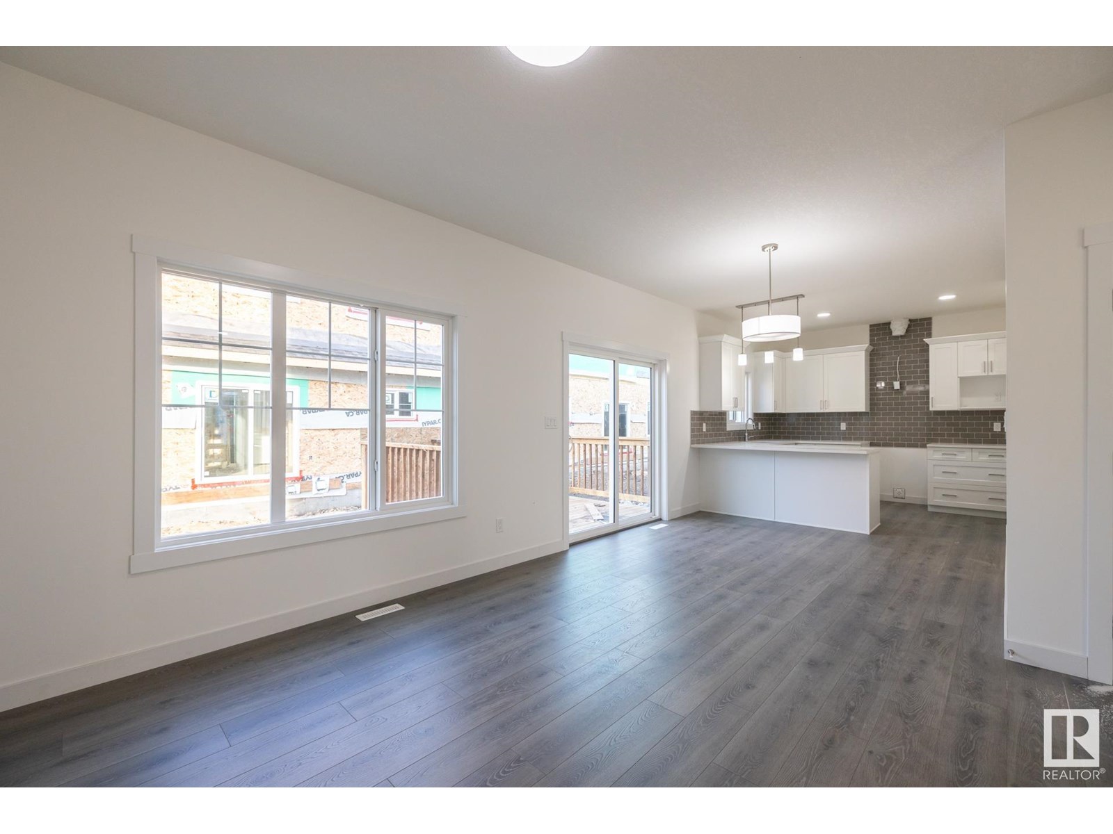 Property at 4709 HAWTHORN LN SW image 5