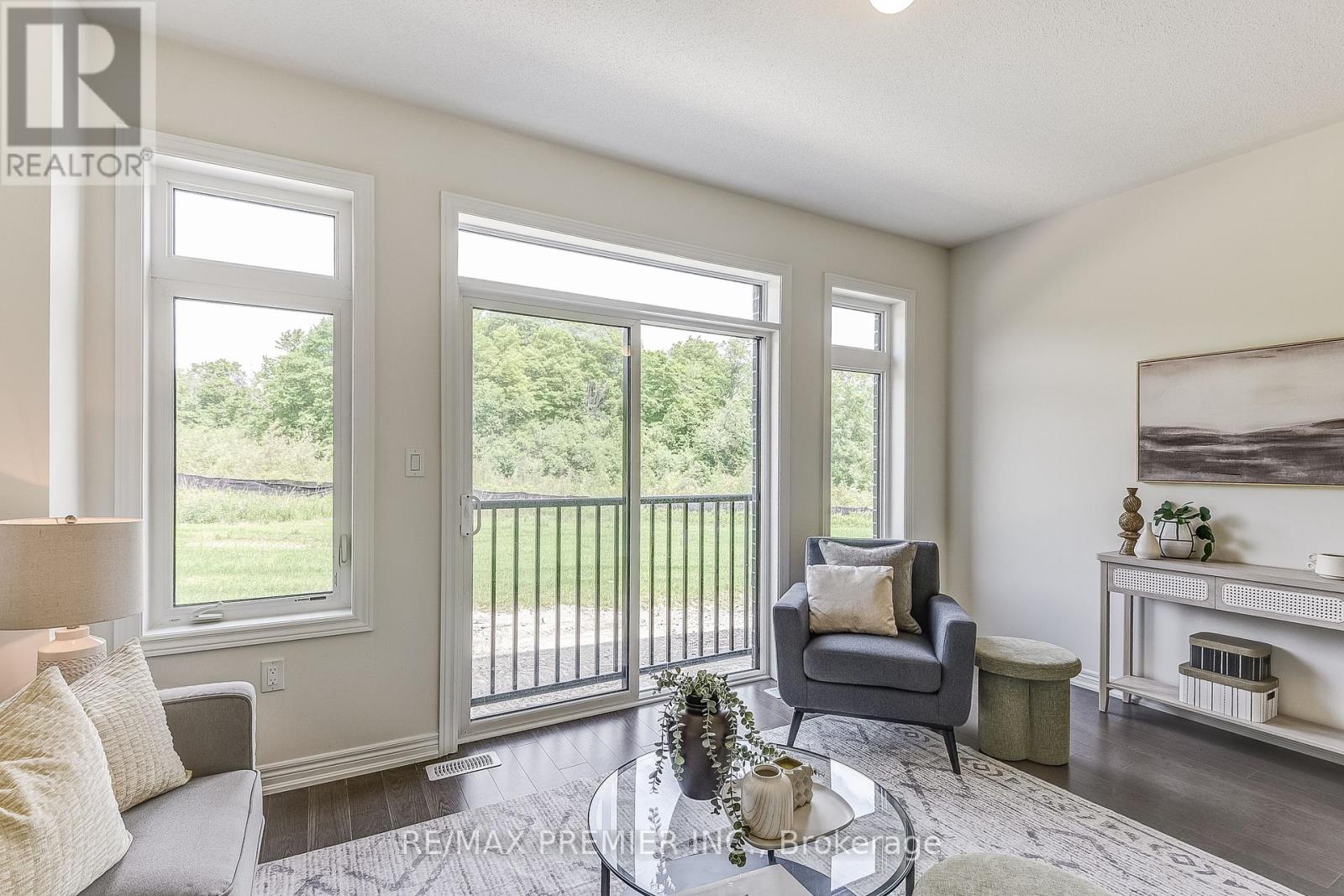 1274 Talisman Manor, Pickering, Ontario  L1X 0R7 - Photo 11 - E12218538