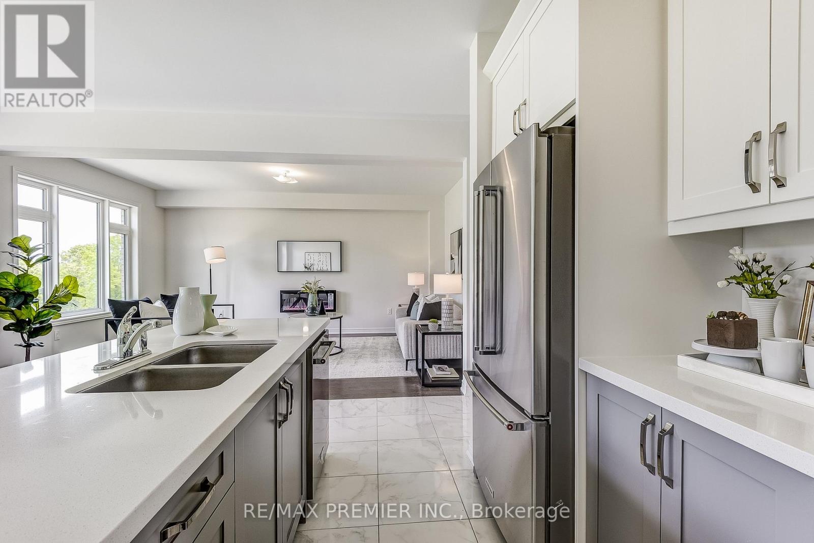 1274 Talisman Manor, Pickering, Ontario  L1X 0R7 - Photo 22 - E12218538