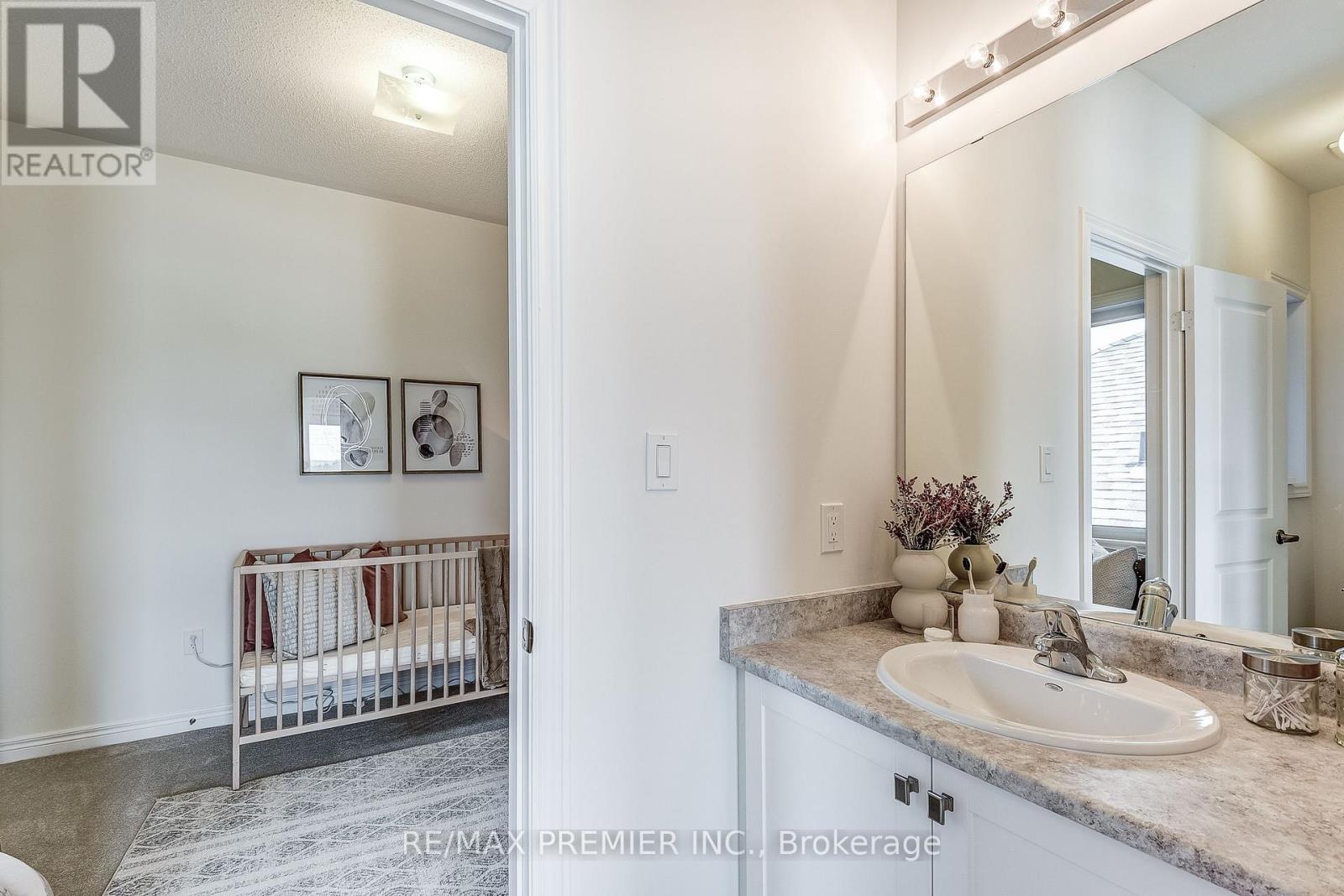 1274 Talisman Manor, Pickering, Ontario  L1X 0R7 - Photo 31 - E12218538