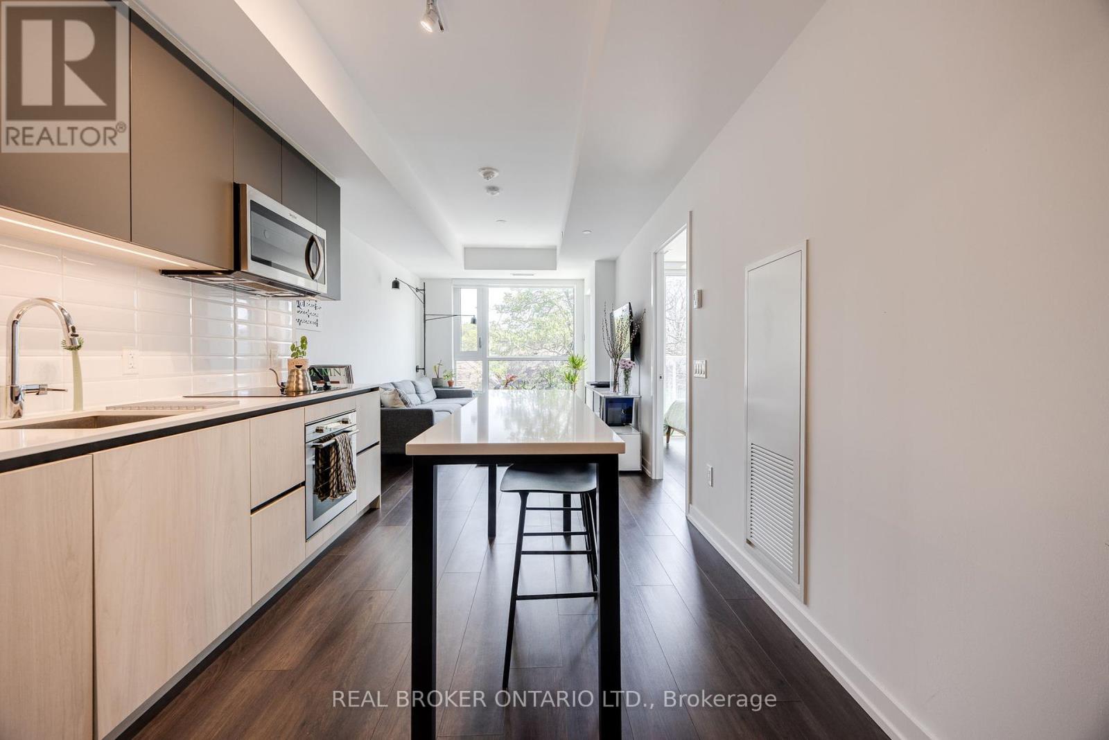 334 - 150 Logan Avenue, Toronto, Ontario  M4M 0E4 - Photo 2 - E12218542
