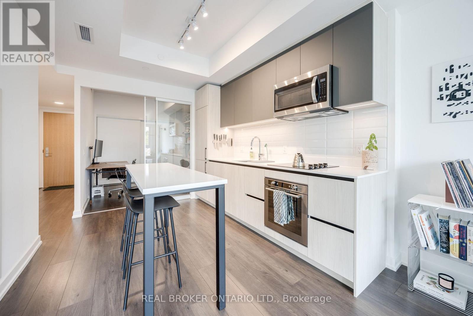 334 - 150 Logan Avenue, Toronto, Ontario  M4M 0E4 - Photo 8 - E12218542