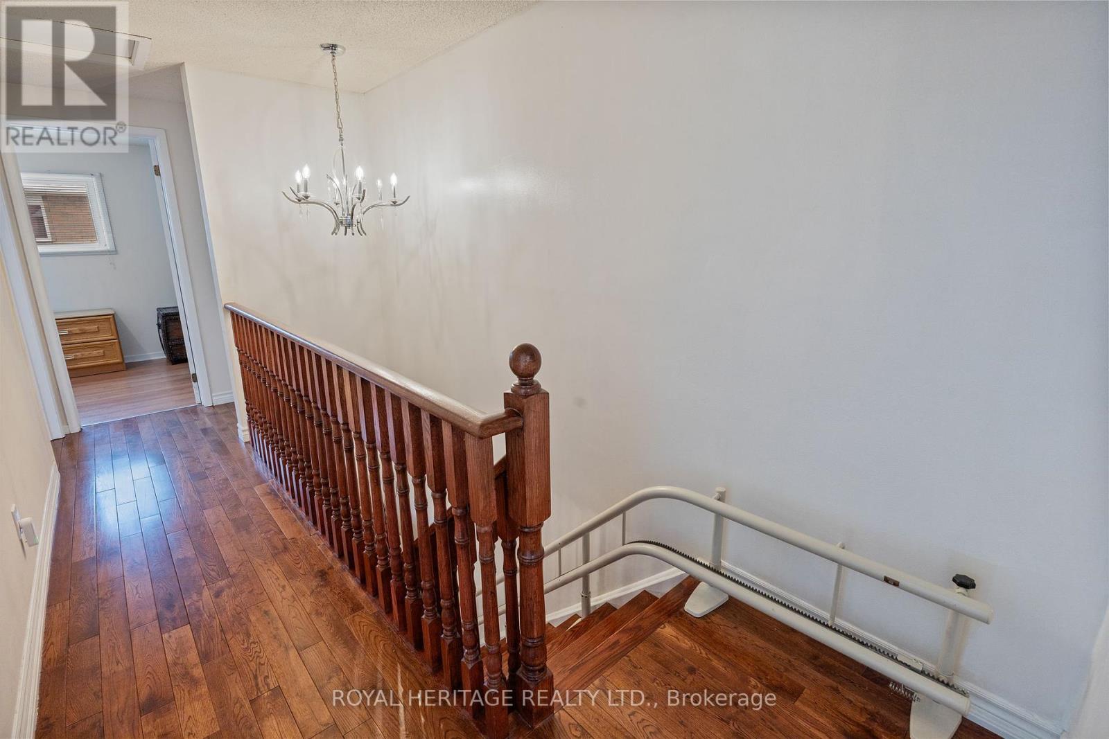 109 Plumrose Pathway, Toronto, Ontario  M1B 4B6 - Photo 18 - E12218552