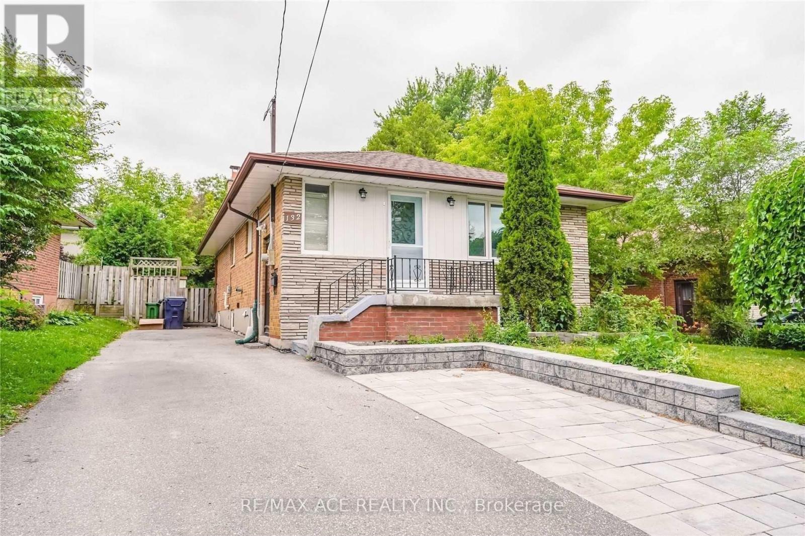 MAIN - 132 JANRAY DRIVE, Toronto, Ontario