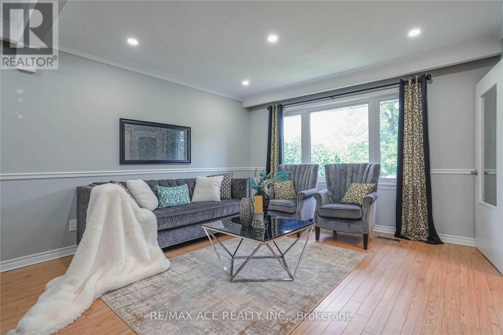 Main - 132 Janray Drive, Toronto, Ontario  M1G 1Y9 - Photo 3 - E12218555